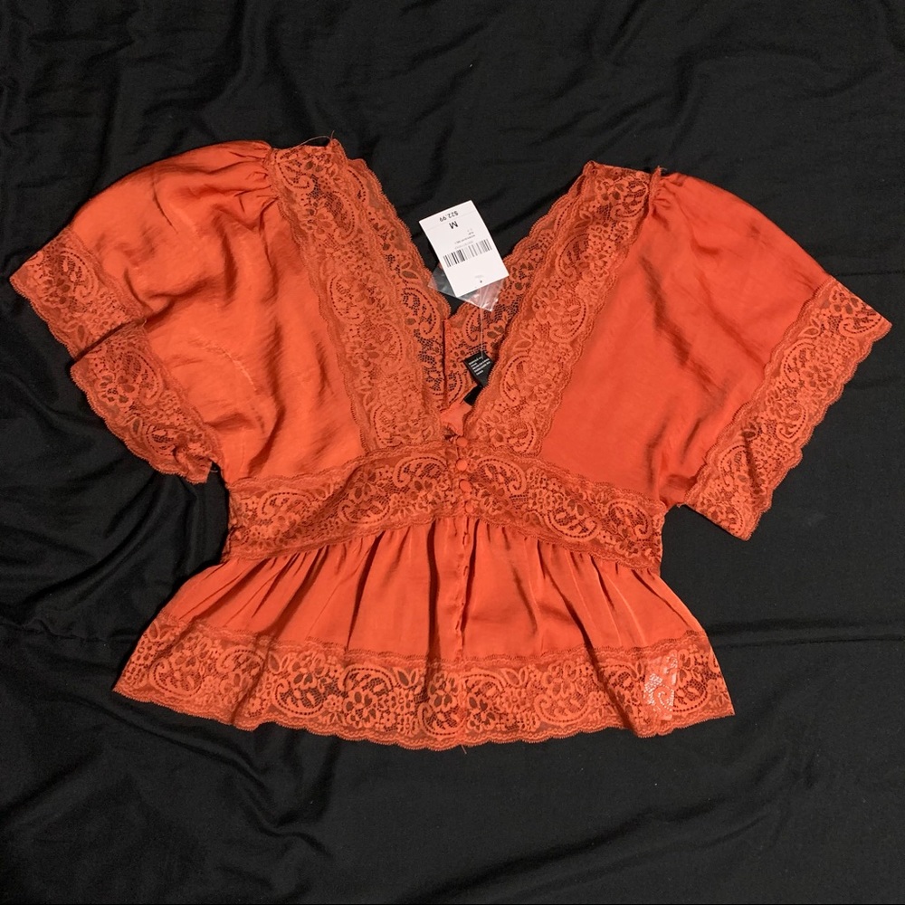 Rust lace trim top
